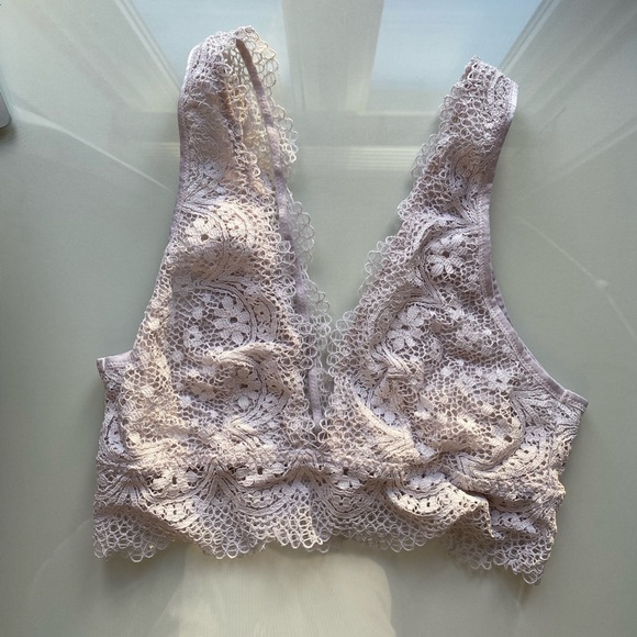 Victoria’s Secret white lacy bralette - Picture 2 of 7